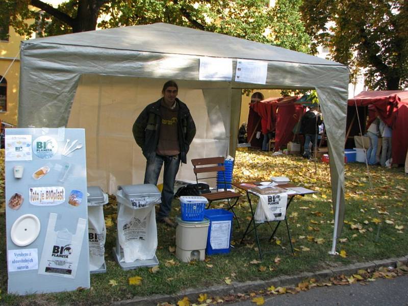 Biojarmark na náměstí Svobody představil návštěvníkům produkty ekologického zemědělství.