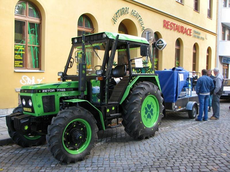 Biojarmark na náměstí Svobody představil návštěvníkům produkty ekologického zemědělství.