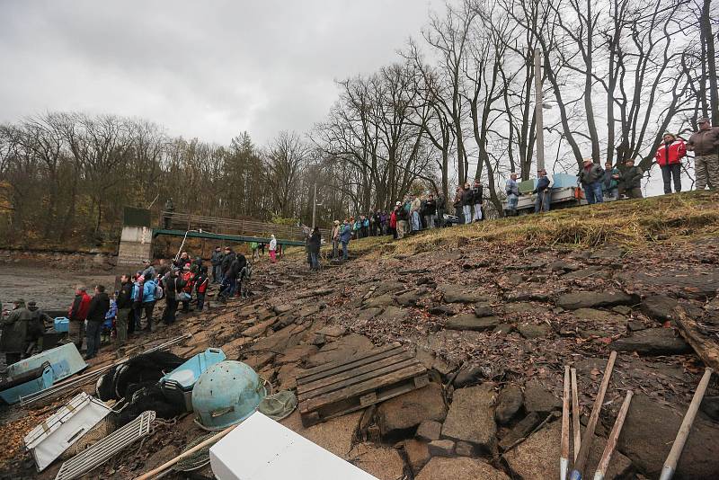 Výlov Staroměstského rybníka v Telči.