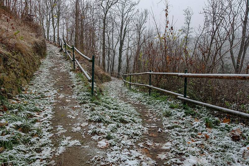 Poslední listopadový pátek dorazil do Znojma první sníh.