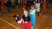V neděli 29. ledna se děti i dospělí bavili na karnevale s Milanem Řezníčkem.