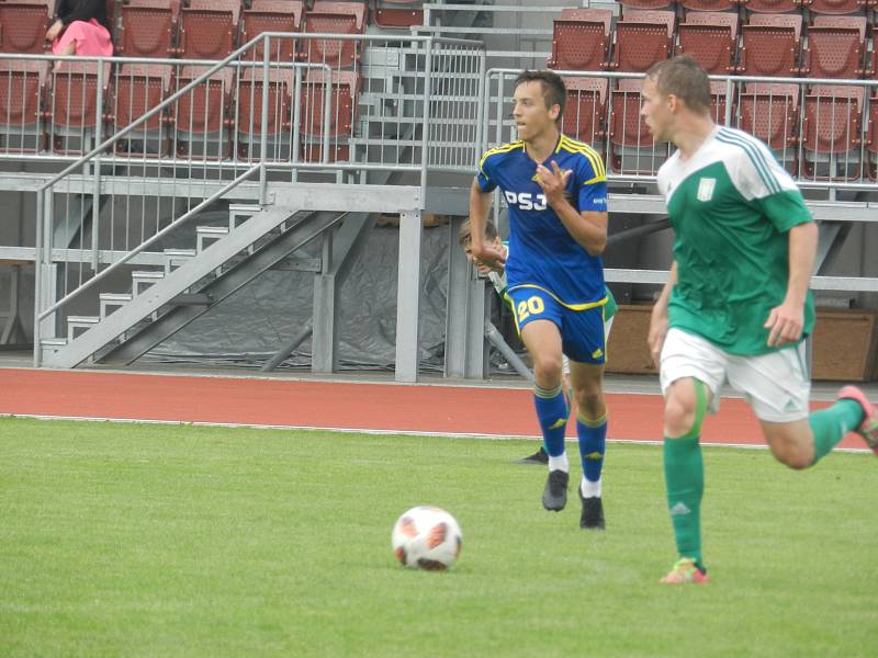 Fotbalisté Ždírce nad Doubravu (v zeleném) vyhráli nad staršími dorostenci Jihlavy 3:1.