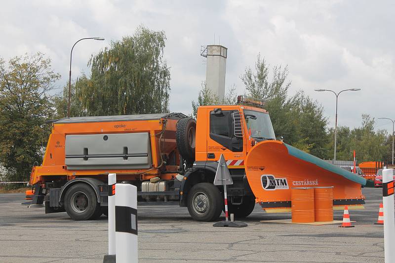 Cestářské rodeo dokázalo že cestáři jsou na nadcházející zimu připraveni.