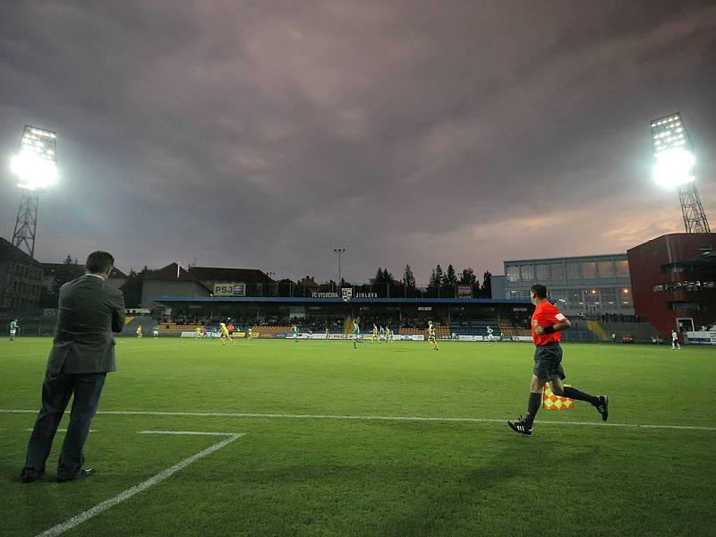 Domácí stánek FC Vysočina je na přesun do nejvyšší soutěže připraven. Zbývá pouze dobudovat vyhřívání trávníku. Stvrdí-li v sobotu jihlavští fotbalisté svůj postup, už v úterý začne na stadionu rekonstrukce.