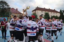Hokejbalisté SK Jihlava rozdrtili v pátém rozhodujícím finále Sudoměřice 11:0 a stali se vítězi druhé ligy.