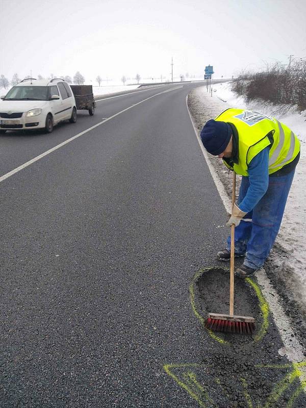 Opravy silnic. Ilustrační foto