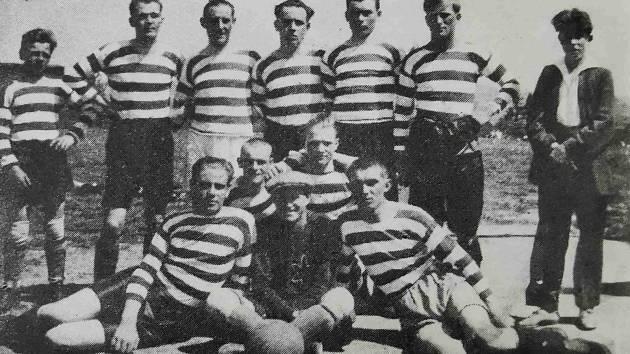 Organizovaný fotbal se začal hrát na Bedřichově v roce 1922. Jedno z prvních mužstev klubu.