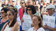 Demonstrace proti Andreji Babišovi na Masarykově  náměstí v Jihlavě.