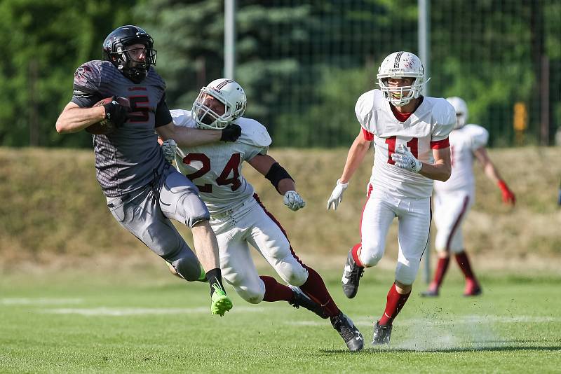 Utkání amerického fotbalu ze dne 3. června mezi Vysočina Gladiators a Přerov Mammoths