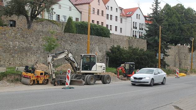 Ještě pět týdnů. Do poloviny října by měly být práce před Cityparkem ukončeny.