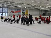 Vítězové posledního ročníku první hokejové ligy, hokejisté Dukly Jihlava, se začali na další sezonu připravovat na ledě.