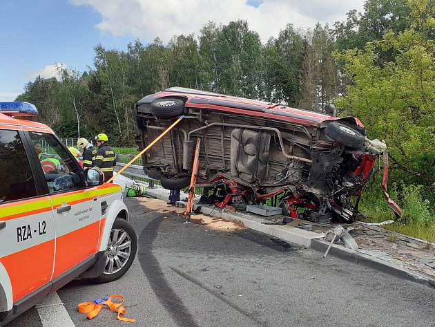 Za zabití tří lidí na dálnici u Meziříčka půjde řidič na tři roky do vězení