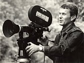 Jan Špáta začínal v šedesátých letech za kamerou, později začal sám režírovat. O jeho práci se později mluvilo jako o Špátově dokumentaristické škole. 