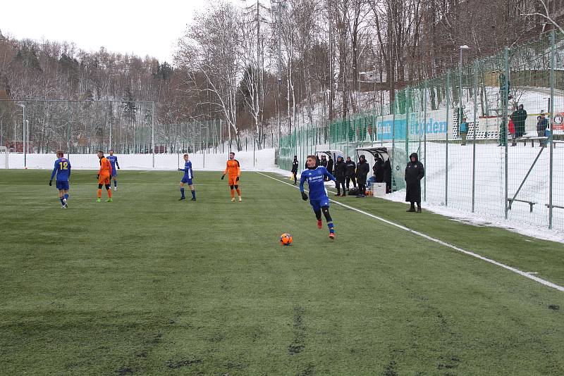 V dalším přípravném utkání zdolali jihlavští fotbalisté třetiligové Živanice 2:1 brankami Křišťála a Rittera.