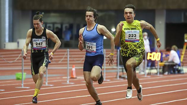 Eduard Kubelík (vpravo) si na stovce vylepšil osobní maximum.