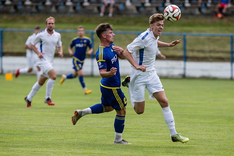 Zahajovací utkání Perleťového poháru mezi FC Vysočina Jihlava B a FC Slavoj Žirovnice.