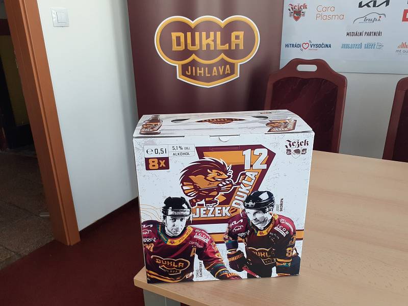 Dukla Jihlava má vlastní speciální ležák Ježek Dukla 12.