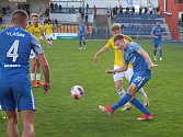 Utkání druhé fotbalové ligy mezi Jihlavou (ve žlutém) a Vlašimí skončilo smírně 1:1 (0:1).