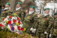 11. listopadu není jenom Martina, ale také Den válečných veteránů. Připomněli si ho také v Jihlavě na ústředním hřbitově.