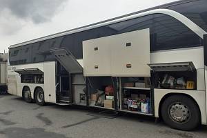 Alkohol pašoval řidič v autobusu z Moldavska. Foto: poskytl Celní úřad pro Kraj Vysočina