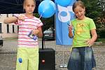 Nejen balónky, ale i jojo je mezi dětmi populární.