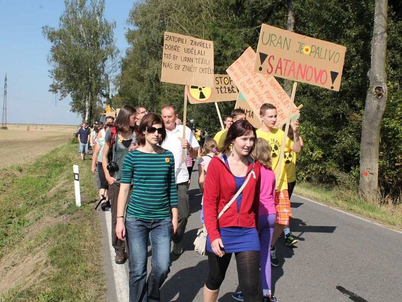 Pochod v Brzkově.