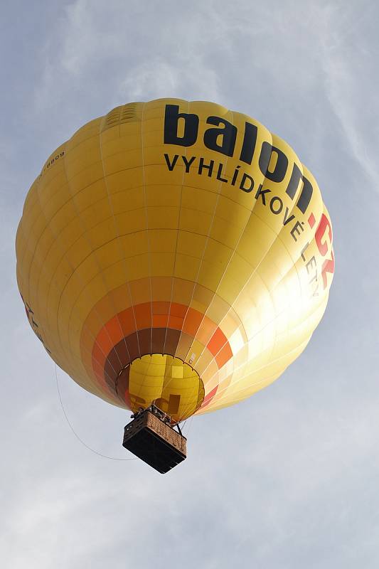 Historické slavnosti v Telči a následné lety balónem.