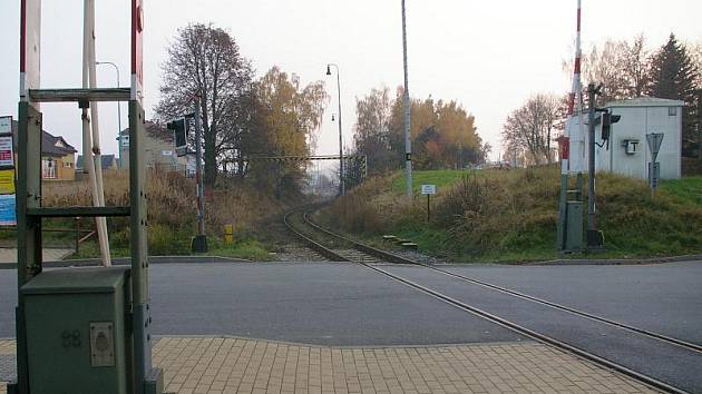 U pelhřimovského Agrostroje zachytil v říjnu vlak dva muže, kteří se pohybovali na kolejích.