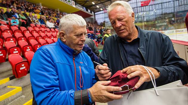 Legenda pomáhá. V Třebíči uctí Vladimíra Bouzka, jihlavští Jiřího Holíka