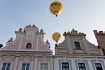 Horkovzdušné balony startovaly 25. srpna z telčského Náměstí Zachariáše z Hradce.