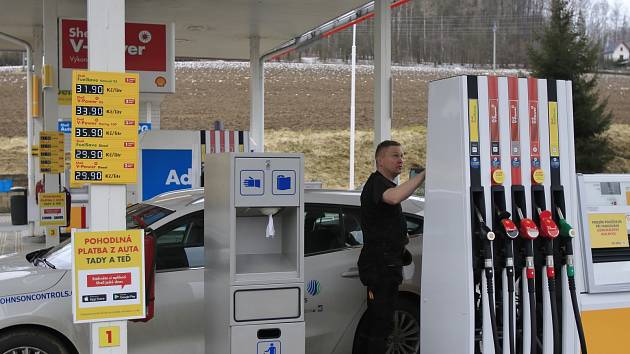 Drahá Vysočina: ceny benzinu a nafty rostou. Porovnejte, kolik stojí nyní a loni