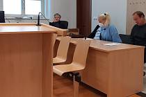 Sourozenci Lenka a Milan Staňkovi na lavici obžalovaných. Ilustrační foto