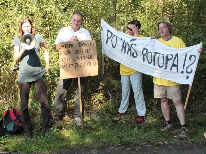 Pochod v Brzkově.