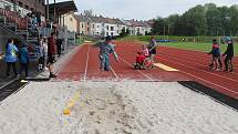 Na jihlavském stadionu Na Stoupách proběhl sportovní den pro handicapované děti, který jako již tradičně uspořádal FC Vysočina Jihlava pro Základní školu speciální a Praktickou školu Jihlava.