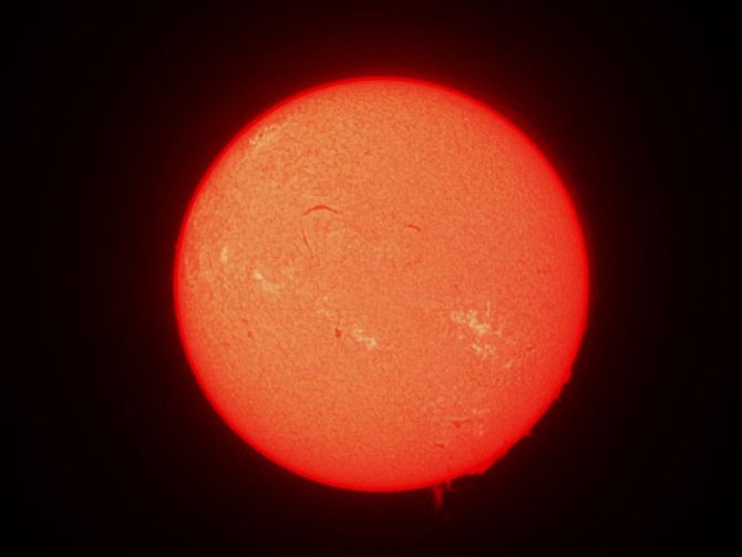 Nový dalekohled zprostředkuje nový pohled na Slunce.