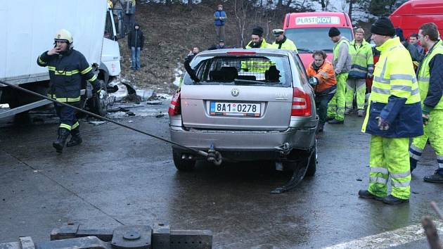 Hromadná nehoda na dálnici D1.