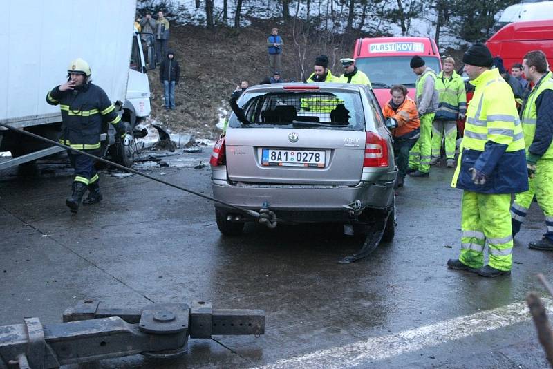 Hromadná nehoda na dálnici D1.