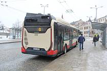 Od prvního února platí v jihlavské MHD nové jízdní řády. Cestující si na změny zvykli rychle, někteří ale dlouze studovali, jak nyní autobusy a trolejbusy vlastně jezdí.