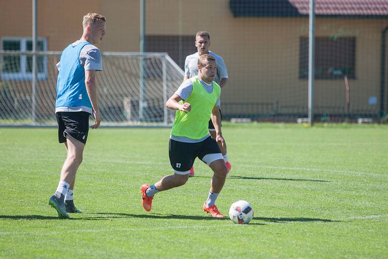 Příprava fotbalistů FC Vysočina Jihlava.