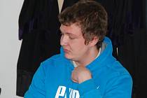 Dvacetiletý Tomáš Nevrzal z Třebíče si u soudu v Jihlavě vyslechl konečný verdikt za své divoké chování při hokejovém zápase. 