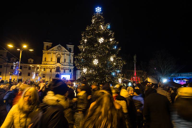 Vánočního strom a výzdoba v Jihlavě.