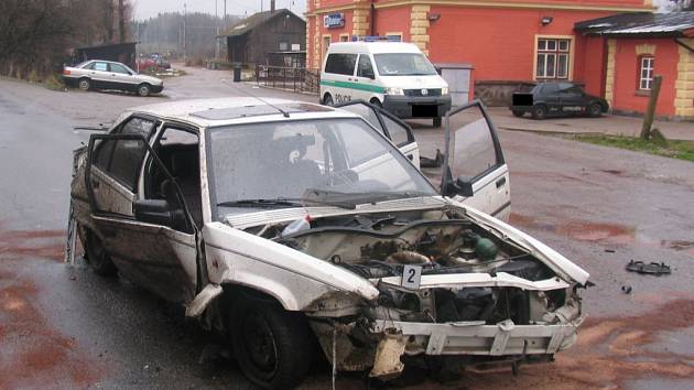 V Batelově na Jihlavsku došlo k dopravní nehodě osobního vozu Citroën.