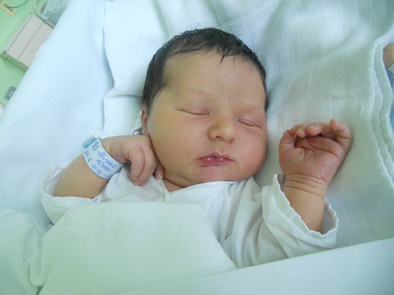 Adam Šuhaj, 29. 6. 2012, 4 400 g, 53 cm, Puklice