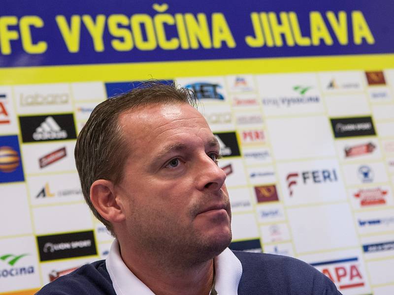 Tisková konference s novým hlavním trenérem FC Vysočina Martinem Svědíkem.