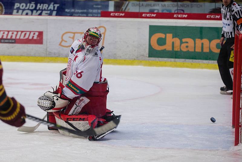 Hokejové utkání mezi HC Dukla Jihlava a HC Slavia Praha.