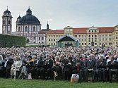 Zámecký areál v Jaroměřicích nad Rokytnou na Třebíčsku každoročně láká nejen turisty, ale také posluchače vážné hudby letním festivalem Petra Dvorského. Koncerty této hudební přehlídky se vesměs odehrávají v areálu zámecké zahrady pod širým nebem.