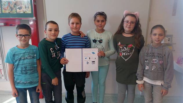 Žáci ze Základní školy Jihlava, Seifertova 5 tvořili recyklační zpravodaj.