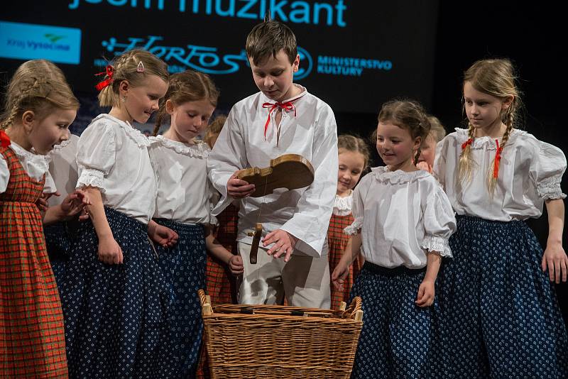 Postupová přehlídka dětských folklórních souborů z kraje Vysočina.