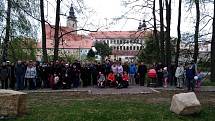Květnové demonstrace na náměstí Zachariáše z Hradce v Telči. Foto: archiv Jany Kindlové