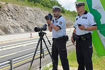 Ukázněnost řidičů na dálnici prověřovalo v pátek jedenáct policejních hlídek.